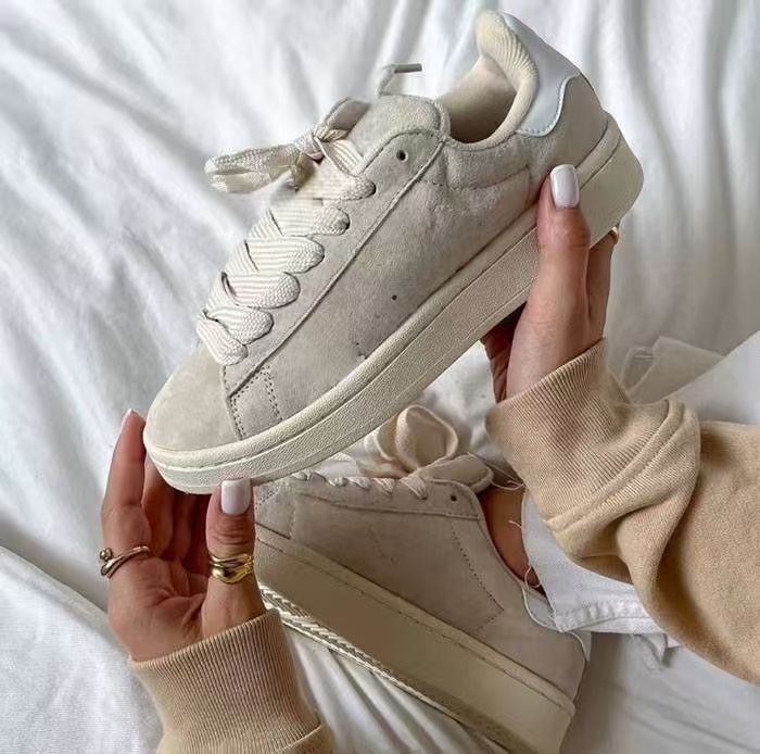 T588-1222 Casual loose flat sports shoes