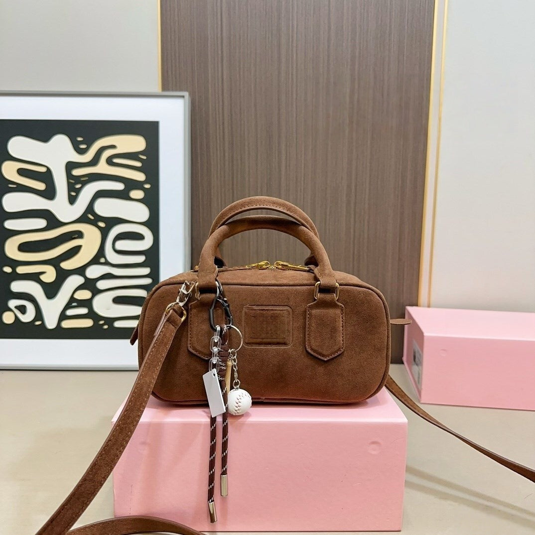 T588-547-Matelassรรฉ Mini Bowling Bag-GBB
