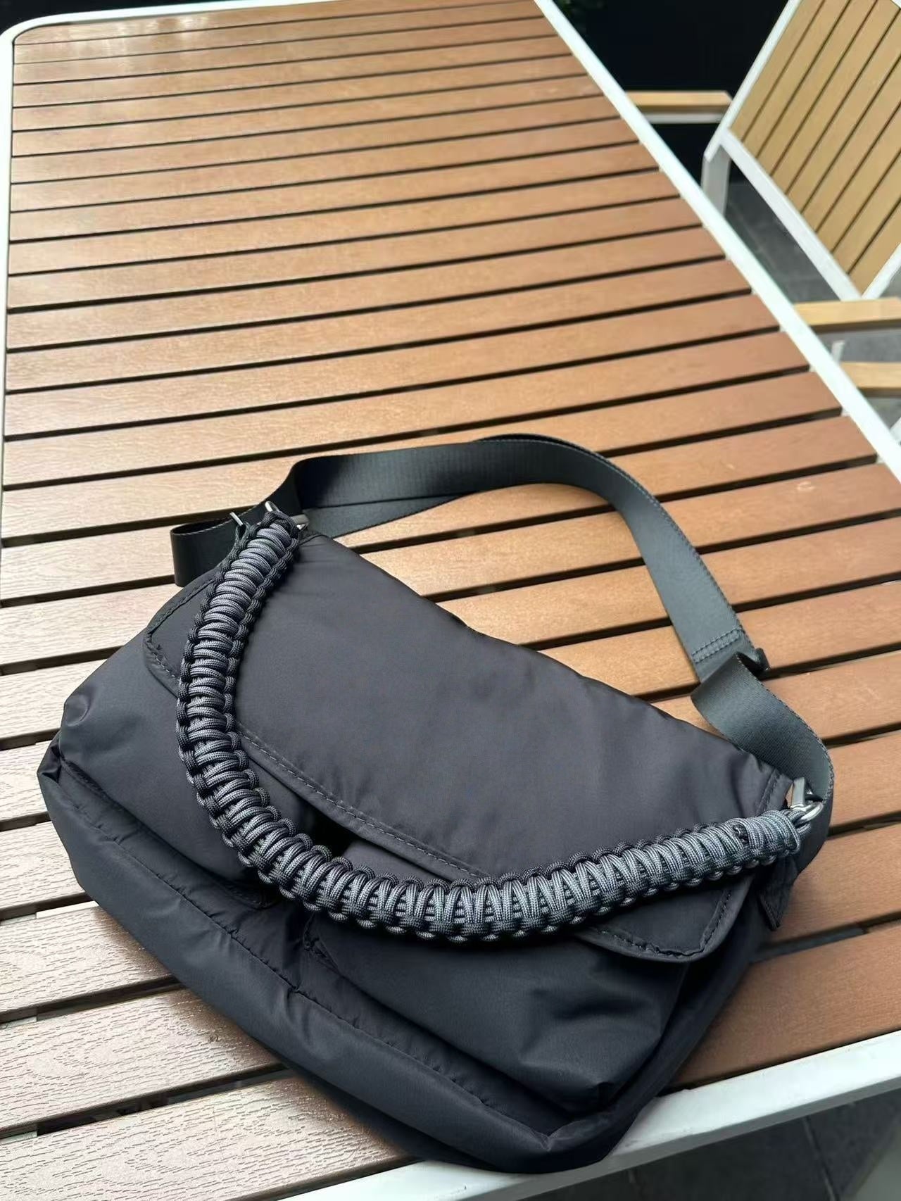 T588-896 Large capacity sports and leisure single shoulder crossbody bag
