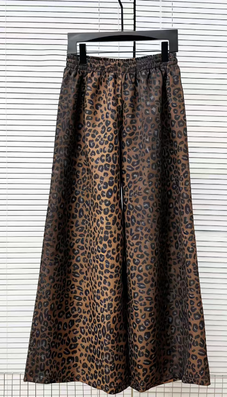 T588-660   Leopard print pants, loose and casual