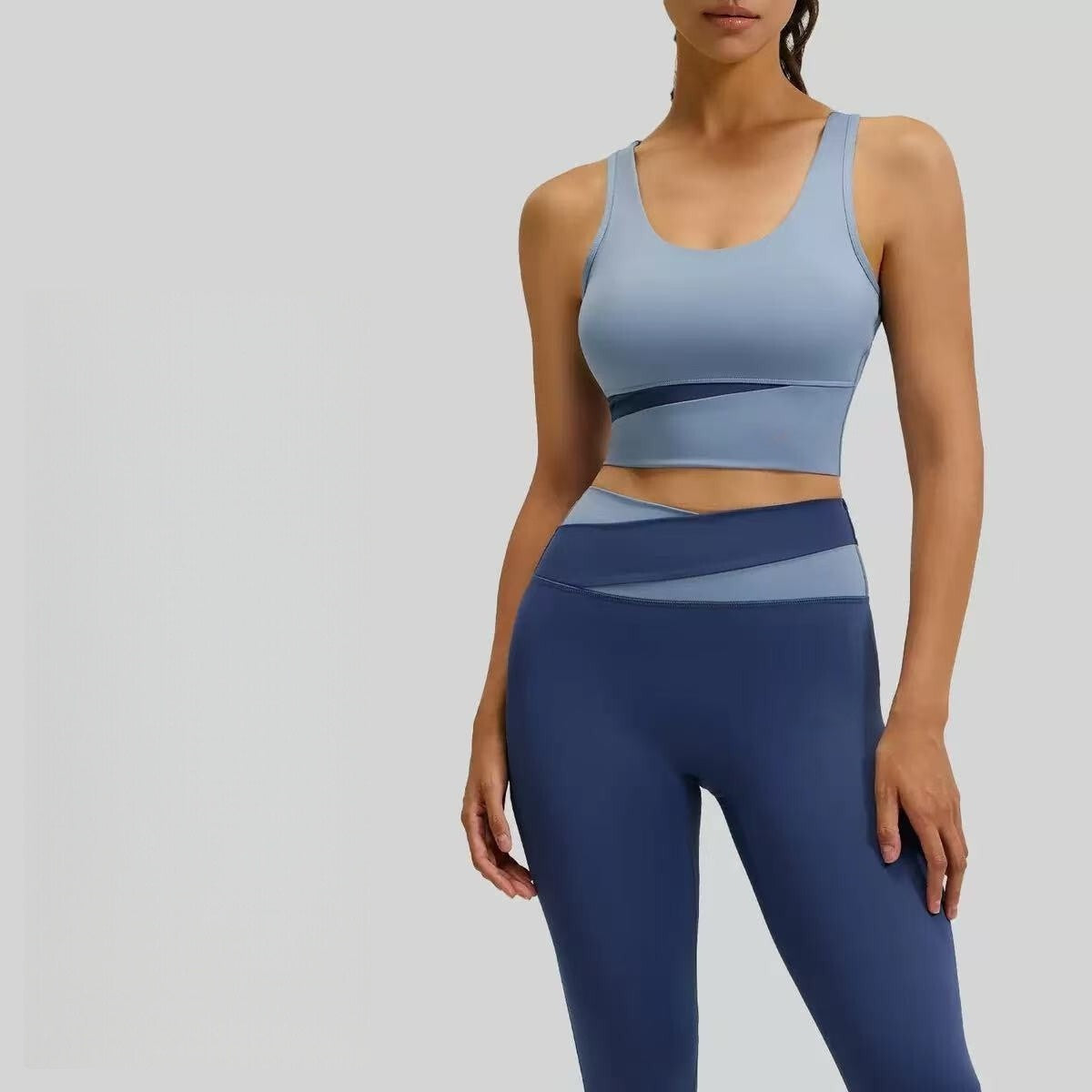 T588-1036  Sports suit with color blocking, high waist and slimming effect