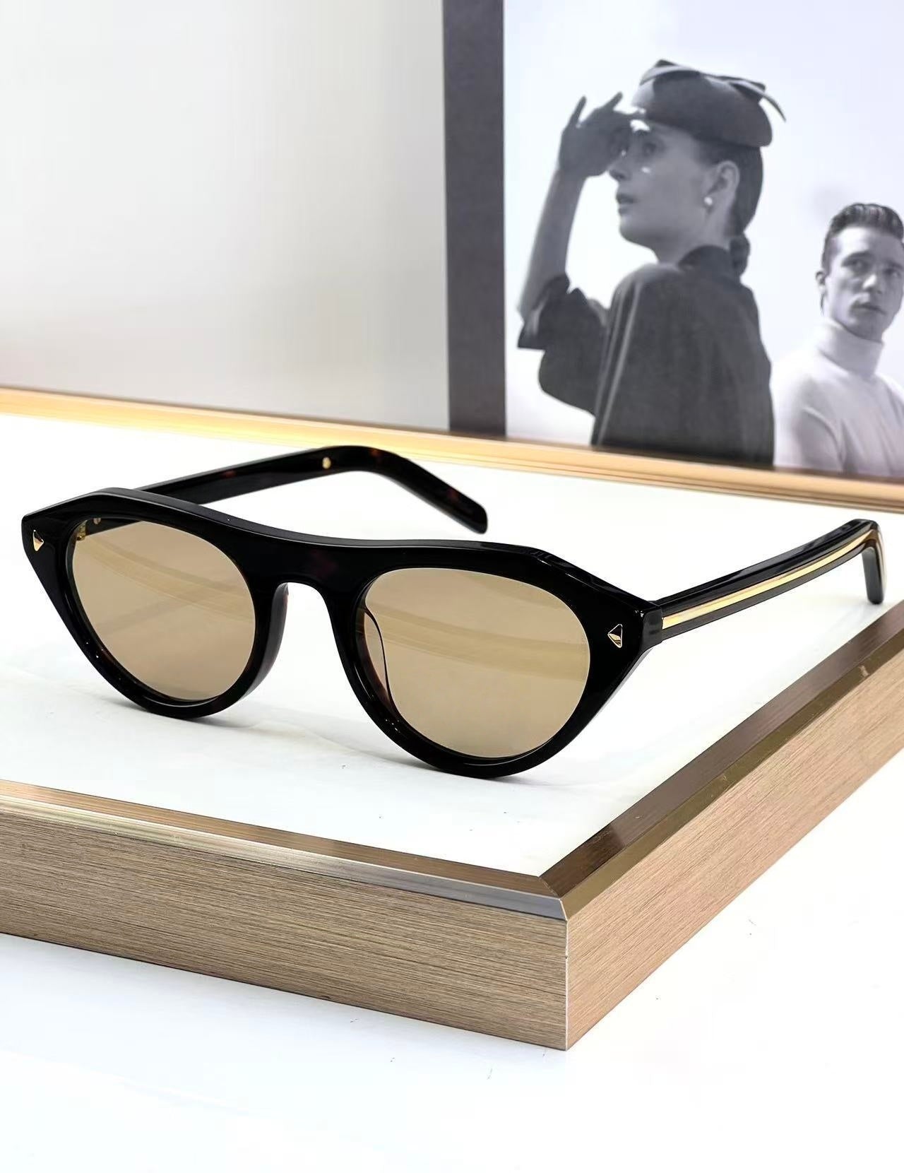T588-1030 Light blocking sunglasses round