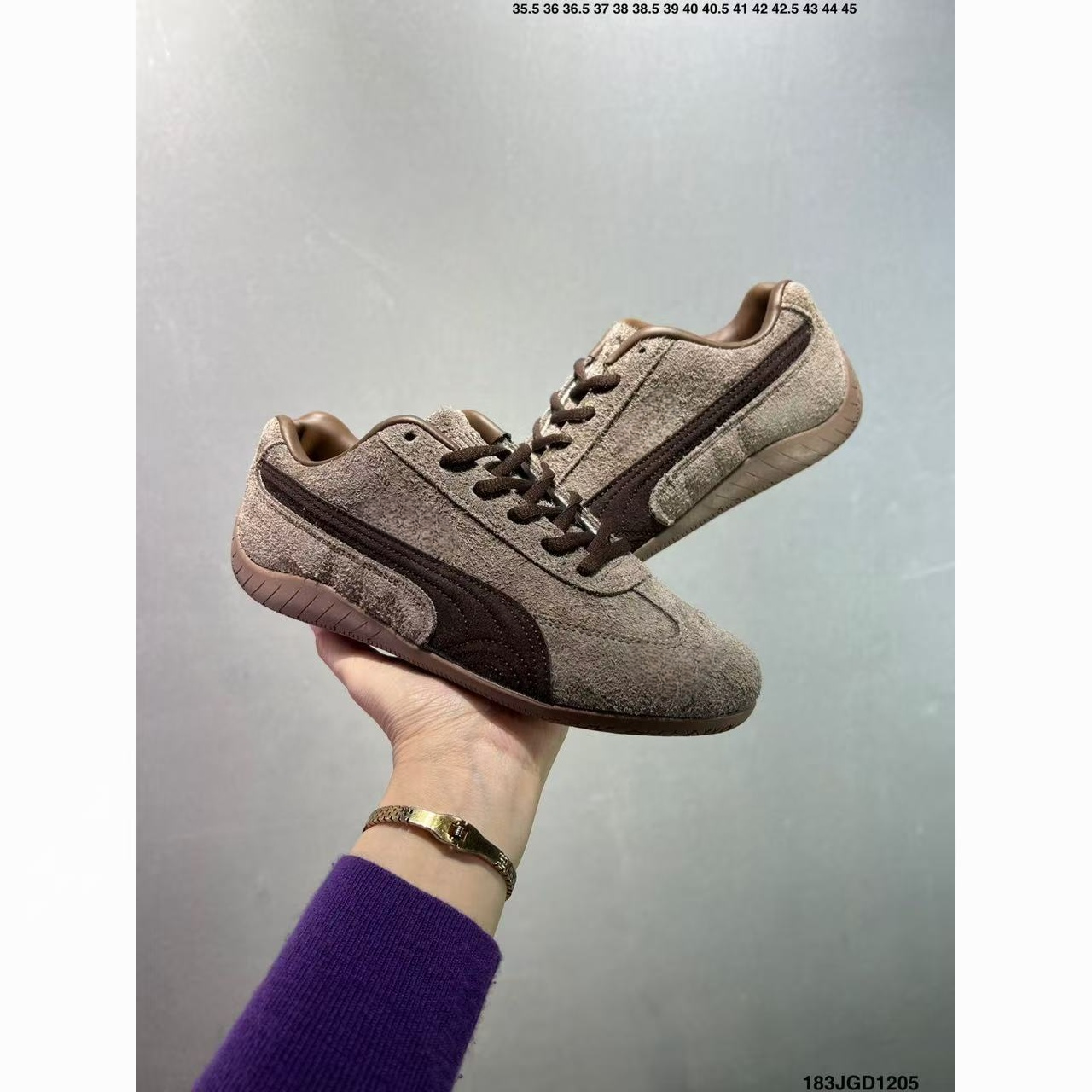 T588-1245  Sports and casual loose shoes