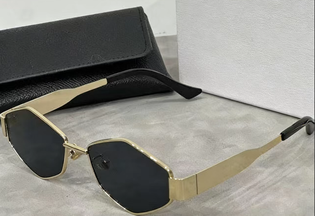 T588-1049 Sun shading sunglasses with diamond shaped small frame glasses