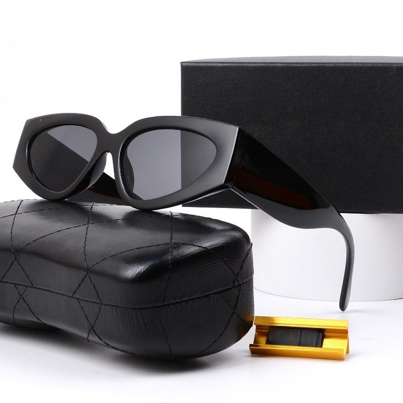 T588-1007   Cat eye sunglasses with personalized UV protection