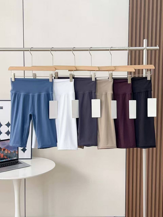 T588- 1189  Sports yoga and fitness shorts