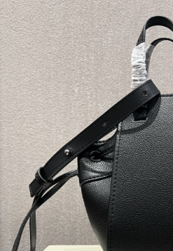 T588-926 Large capacity portable leather shoulder bag