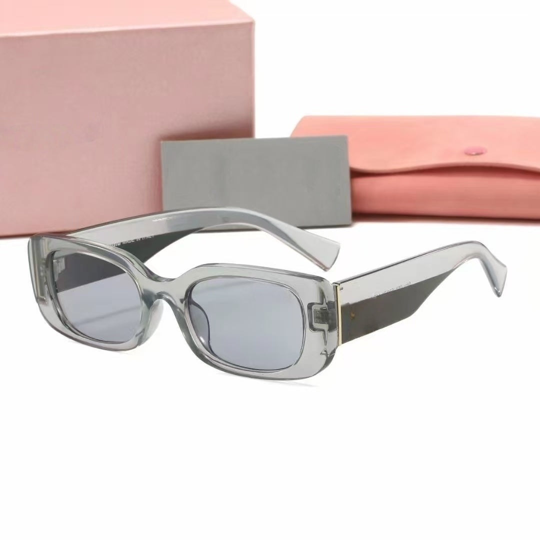 T588-1004   Large frame sun shading glasses