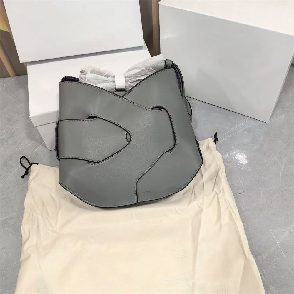 T588-1027  Ladies' shoulder and armpit handbag