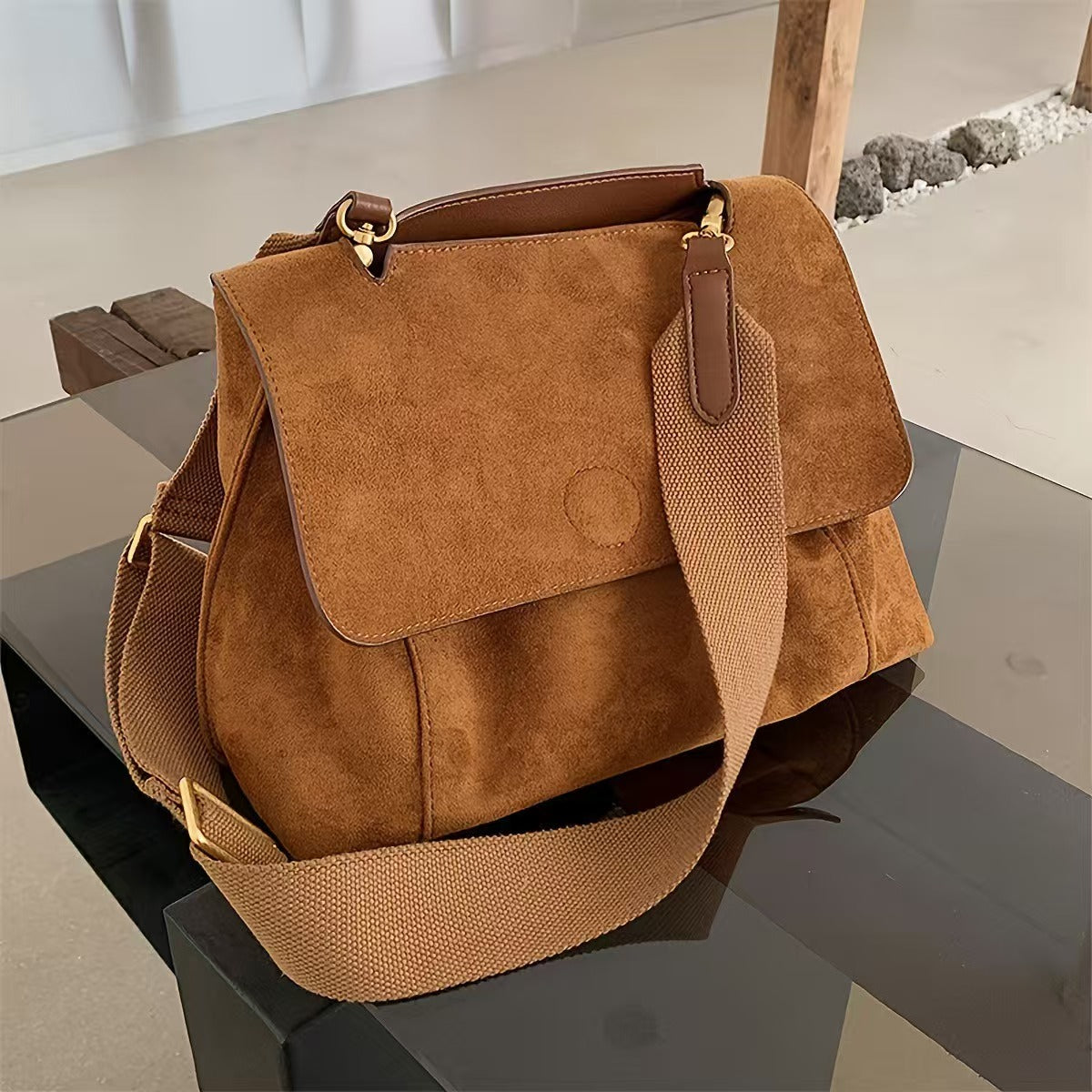 T588-915 Diagonal Autumn/Winter Large Capacity Commuter Postman Bag