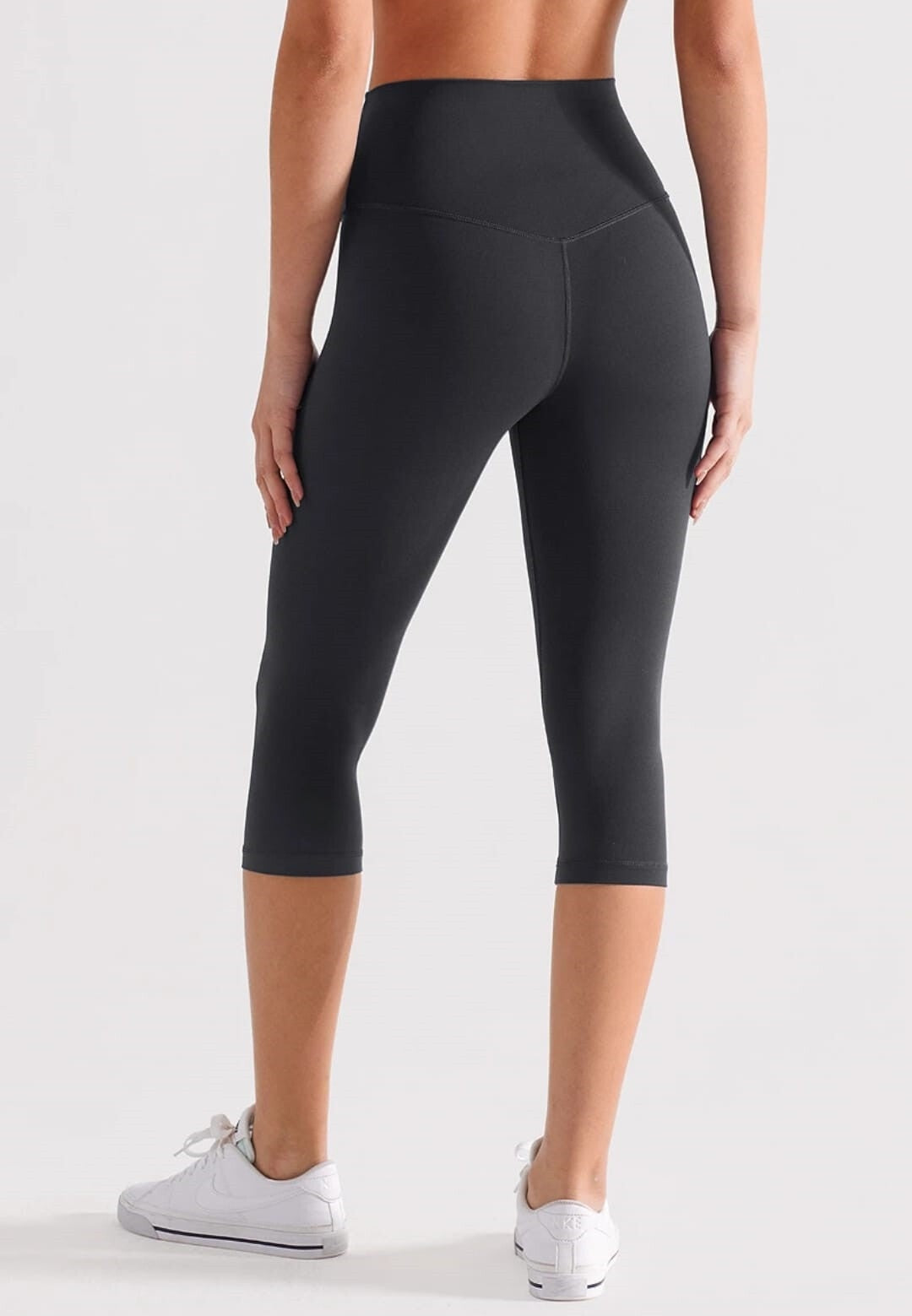 T588-924 Seven point yoga pants with high waist, hip lifting, and quick drying