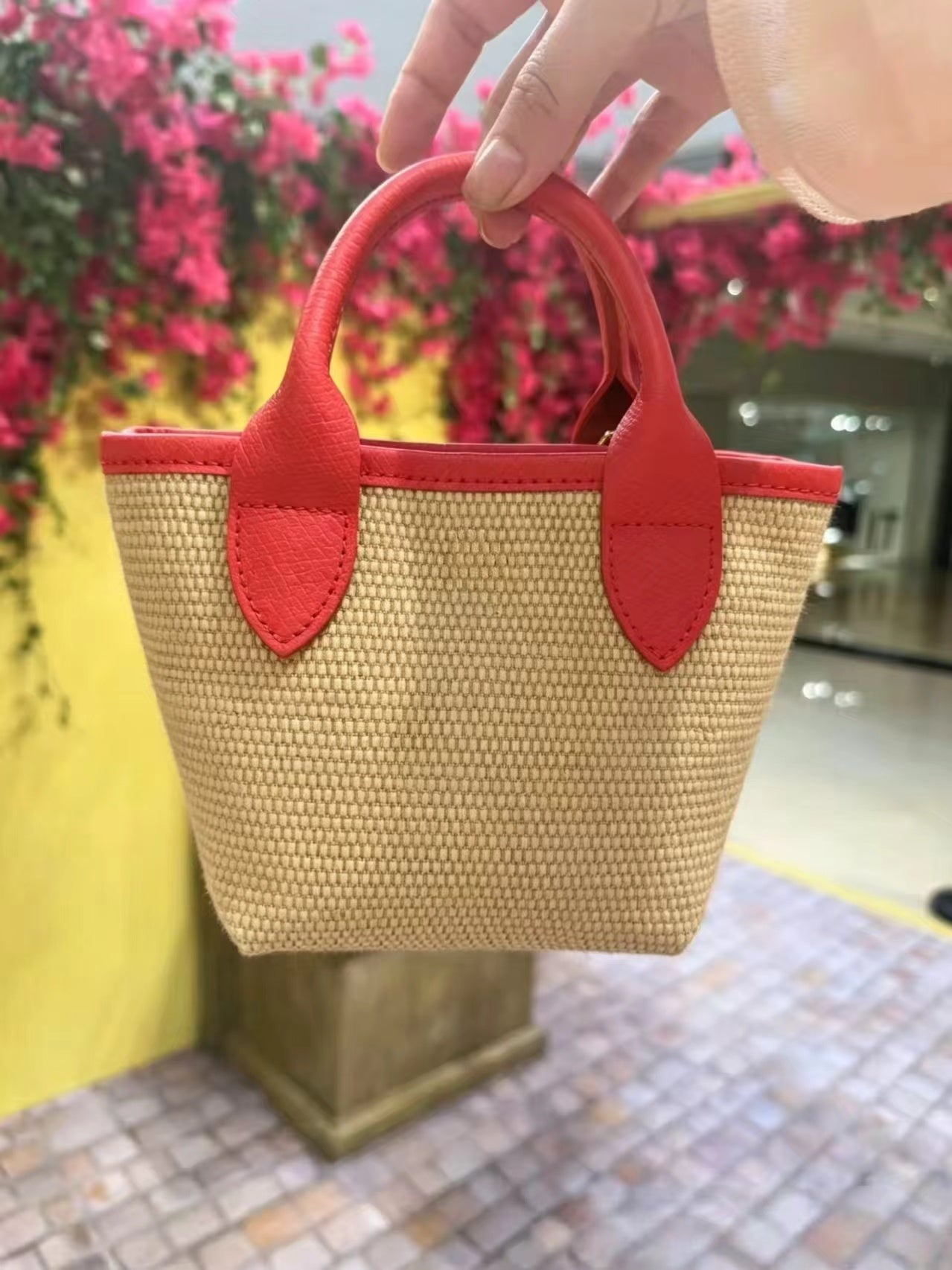 T588-1101 Summer Fashion Backpack